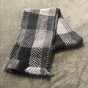 John Branigan Black & Gray Striped Knit Scarf